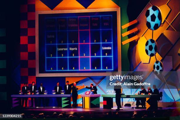 Roger MILLA, Bobby CHARLTON, Michel PLATINI, Marco VAN BASTEN and Sepp BLATTER during the Draw for the 1994 World Cup Finals, at the Las Vegas...