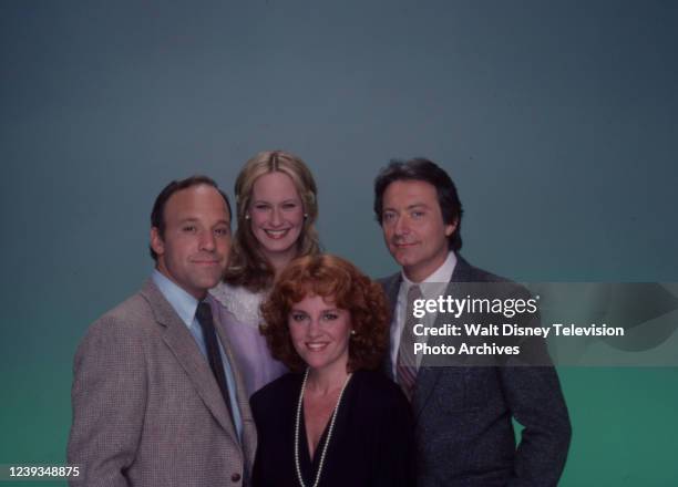 Los Angeles, CA Louis Giambalvo, Francine Tacker, James Sloyan, Madeline Kahn promotional photo for the ABC tv series 'Oh Madeline'.