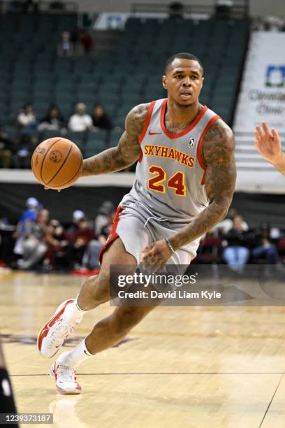 Marcus Georges-Hunt of the College Park SkyHawks drives to the basket during the game against the Cleveland Charge on March 20, 2022 in Cleveland,...