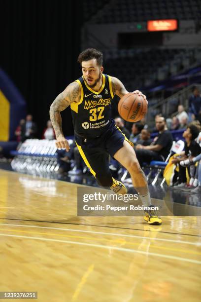 Fort Wayne, IN Gabe York of the Fort Wayne Mad Ants dribbles to the basket against the Long Island Nets at Allen County War Memorial Coliseum on...