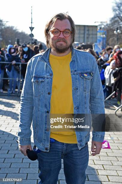 Nils Bokelberg attends the "Sound of Peace" music event demanding an end to the war in Ukraine at Brandenburg Gate on March 20, 2022 in Berlin,...