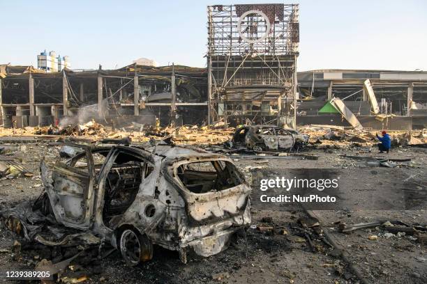 Destroyed Store Destroyed Shop Photos and Premium High Res Pictures - Getty Images