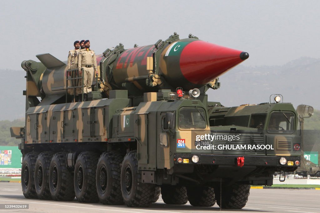 PAKISTAN-POLITICS-DEFENCE