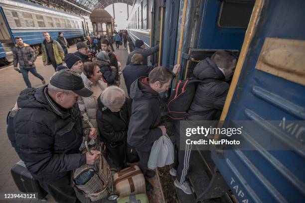 Bomb Train Photos and Premium High Res Pictures - Getty Images