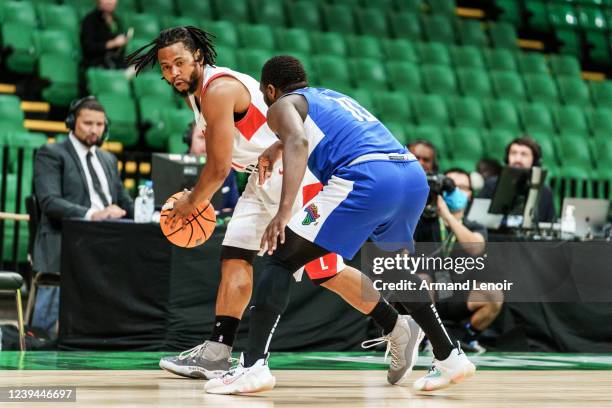 Terrel De Von of the AS Salé handles the ball during the game against the Union Sportive Monastirienne on March 11, 2022 at the Dakar Arena. NOTE TO...