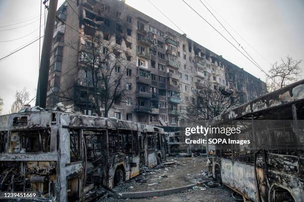 Line of buses placed by Ukrainian Azov Battalion defenders to impede the advance of Russian / pro-Russian forces as they fight deeper into the city....