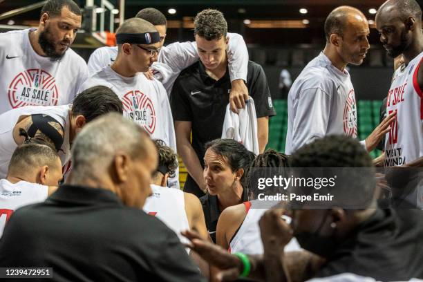 Head Coach of the AS Salé, Liz Mills talks to team during the game against the Seydou Legacy Athlétique Clubon March 14, 2022 at the Dakar Arena....
