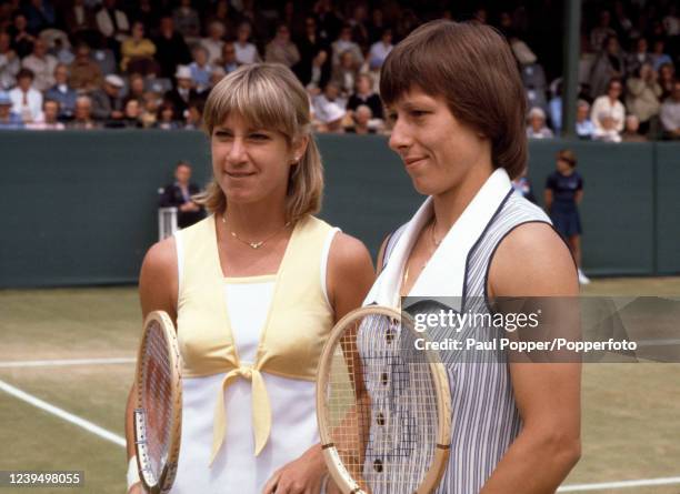 Martina Navratilova of the United States and Chris Evert Lloyd of the United States poses for photos before the singles final of the Colgate...