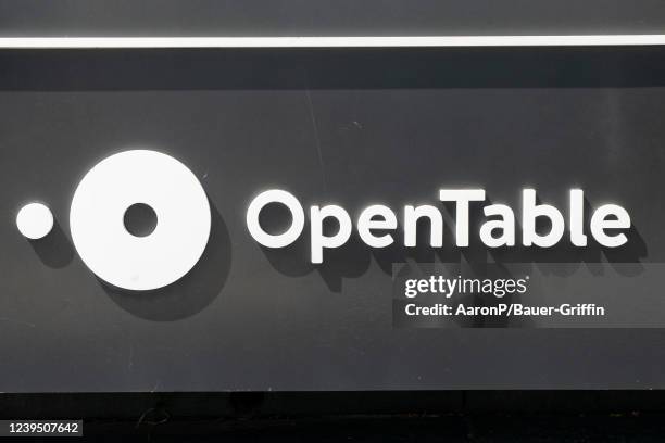 Open Table Logo Black