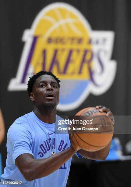 Darren Collison of the South Bay Lakers warms up before the game against the Austin Spurs on March 25, 2022 at UCLA Health Training Center in El...