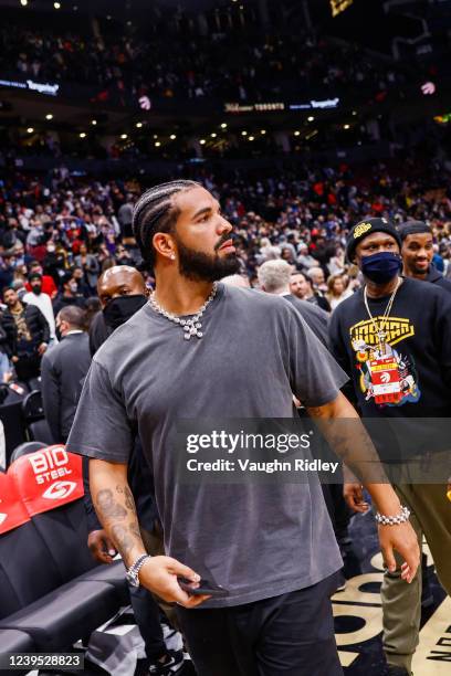 Drake Rapper Game Show Drake Rapper Photos and Premium High Res Pictures - Getty Images