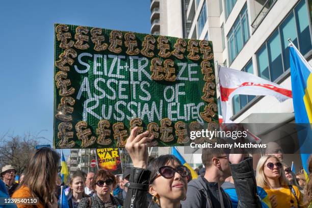 Thousands of people gather in the capital for a peace march London stands with Ukraine in solidarity with the people of Ukraine on 26th March 2022 in...