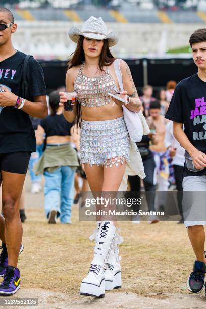 Fashionable attendee during day three of Lollapalooza Brazil Music Festival at Interlagos Racetrack on March 27, 2022 in Sao Paulo, Brazil.