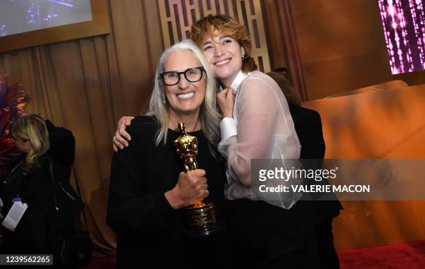 New Zealand Director Jane Campion poses with the award for Directing "The Power Of The Dog", alongside her daughter Alice Englert at the 94th Annual...