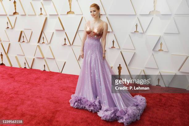 Jessica Chastain arrives on the red carpet outside the Dolby Theater for the 94th Academy Awards in Los Angeles, USA.