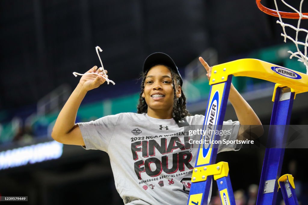 NCAA BASKETBALL: MAR 27 Div I Women's Championship - Elite Eight - South Carolina v Creighton