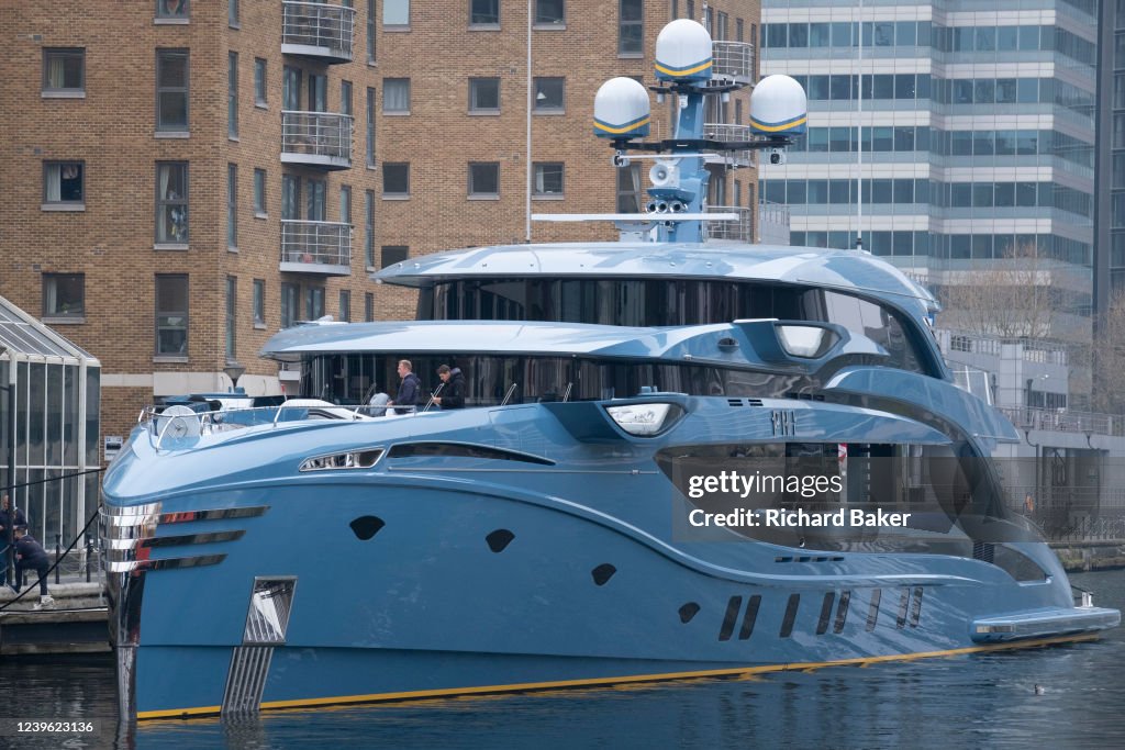 russian yacht seized london