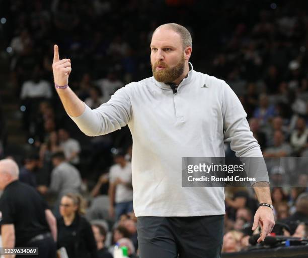 Head coach Taylor Jenkins of the Memphis Grizzlies argues a call against the San Antonio Spurs in the second half at AT&T Center on March 30, 2022 in...