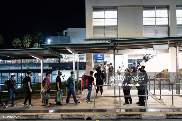 Checkpoint Sg Woodlands Train Checkpoint Photos and Premium High Res Pictures - Getty ...