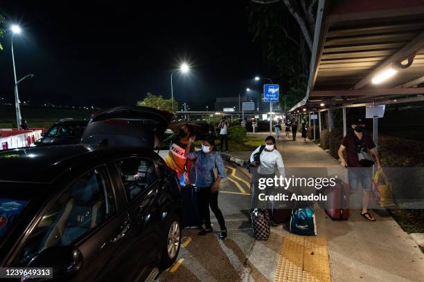 Checkpoint Sg Woodlands Train Checkpoint Photos and Premium High Res Pictures - Getty ...