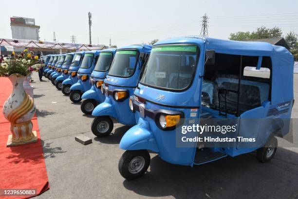 Auto Rickshaw Power Electric Auto Rickshaw Photos and Premium High Res Pictures - Getty Images