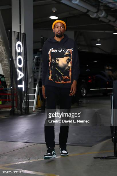 Kevin Durant of the Brooklyn Nets arrives at the arena before the game against the Milwaukee Bucks on March 31, 2022 at Barclays Center in Brooklyn,...