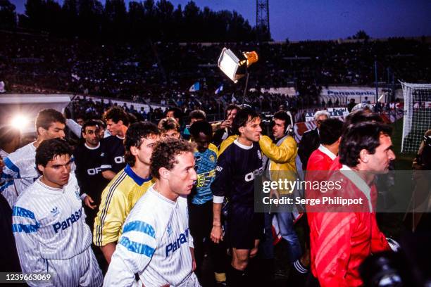 Manuel AMOROS, Pascal ROUSSEAU, Jean-Pierre PAPIN, Carlos MOZER of Marseille and Joseph-Antoine BELL and Patrick BATTISTON of Bordeaux during the...