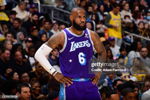 LeBron James of the Los Angeles Lakers looks on during the game against the New Orleans Pelicans on April 1, 2022 at Crypto.Com Arena in Los Angeles,...