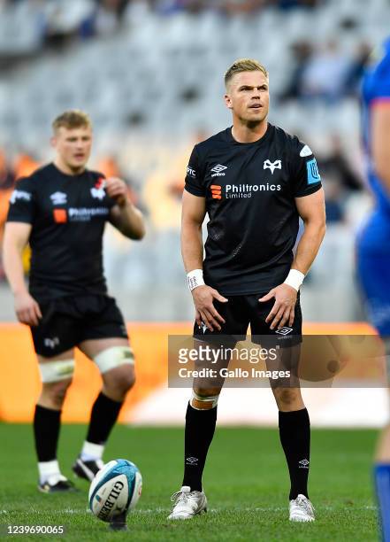 Gareth Anscombe of Ospreys prepares to kick during the United Rugby Championship match between DHL Stormers and Ospreys at DHL Stadium on April 02,...