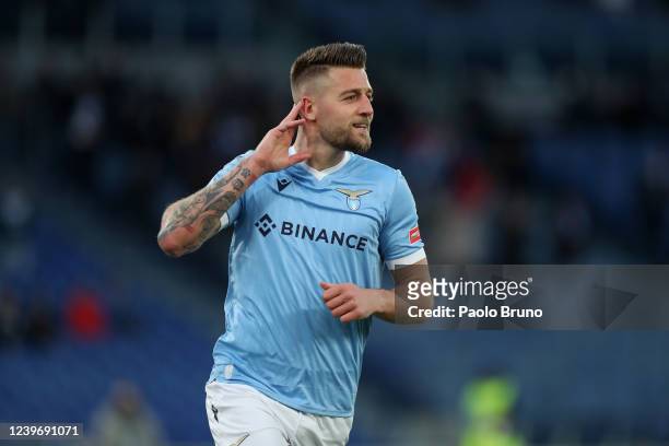 Sergej Milinkovic Savic of SS Lazio celebrates after scoring the team's second goal during the Serie A match between SS Lazio and US Sassuolo at...
