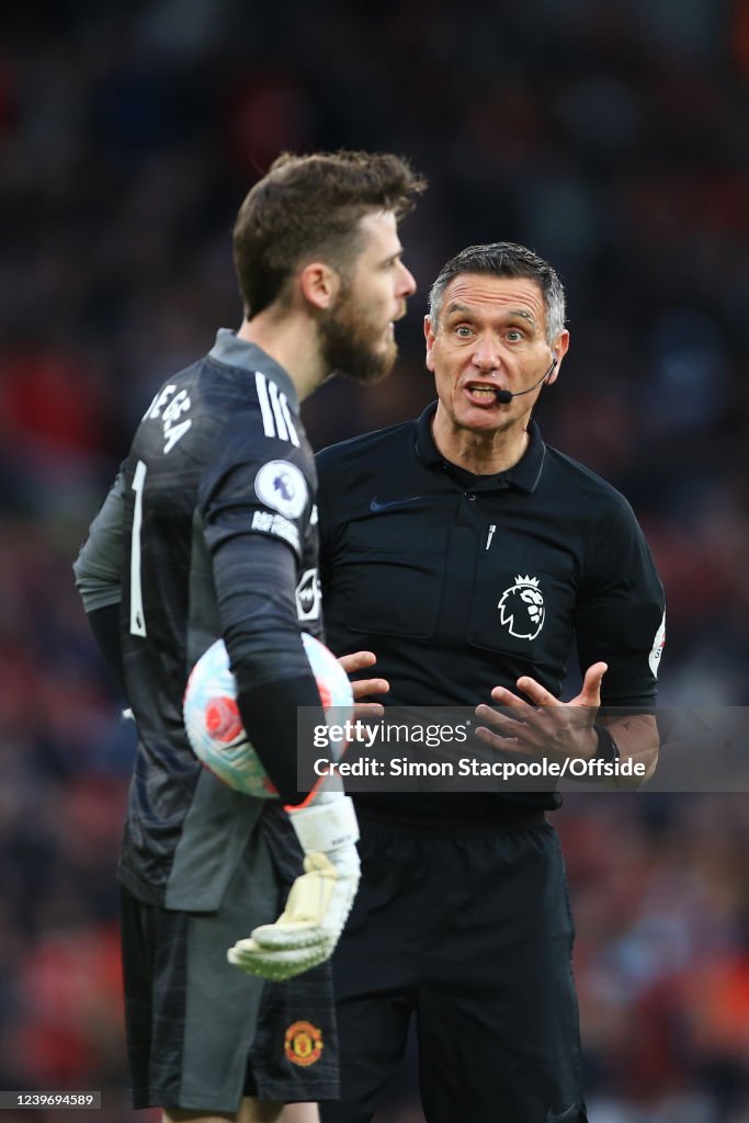 Manchester United v Leicester City - Premier League