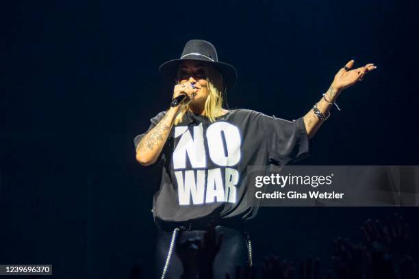 German singer/songwriter Sarah Connor performs at Mercedes-Benz Arena on April 2, 2022 in Berlin, Germany.