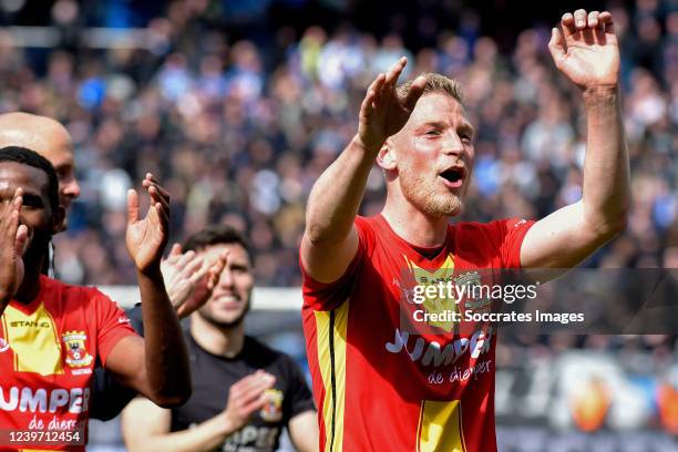 Joris Kramer of Go Ahead Eagles celebrates the victory during the Dutch Eredivisie match between PEC Zwolle v Go Ahead Eagles at the MAC3PARK Stadium...