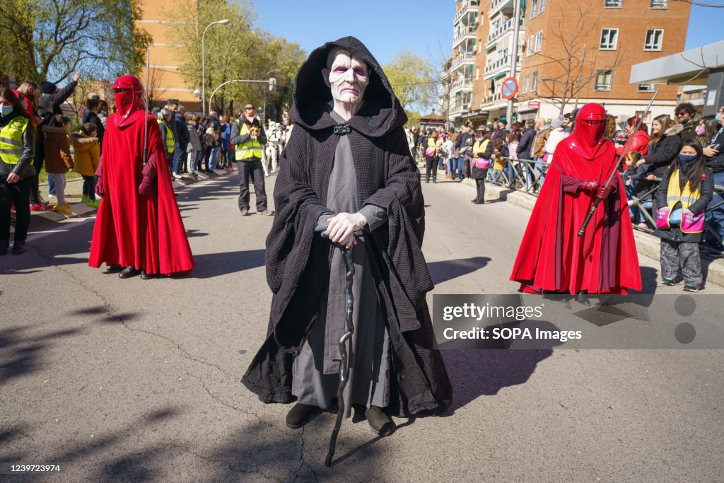 Palpatine during a parade inspired by Star Wars characters
