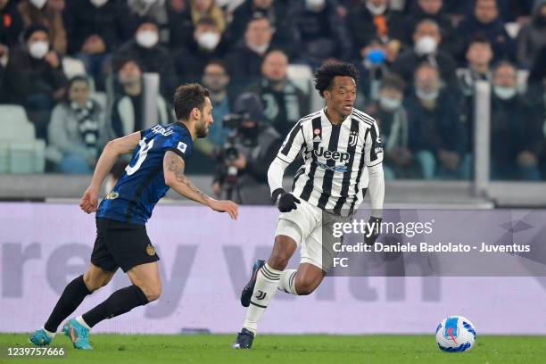 Juan Cuadrado of Juventus during the Serie A match between Juventus and FC Internazionale at Allianz Stadium on April 3, 2022 in Turin, Italy.