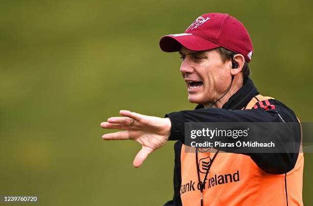 Limerick , Ireland - 5 April 2022; Senior coach Stephen Larkham during Munster rugby squad training at University of Limerick in Limerick.