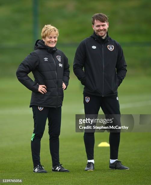 Dublin , Ireland - 5 April 2022; Manager Vera Pauw and assistant manager Tom Elms during a Republic of Ireland Women training session at the FAI...
