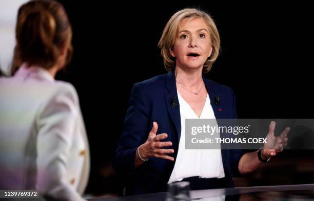 French right-wing Les Republicains Ile-de-France Regional Council President and presidential candidate Valerie Pecresse gestures as she speaks during...