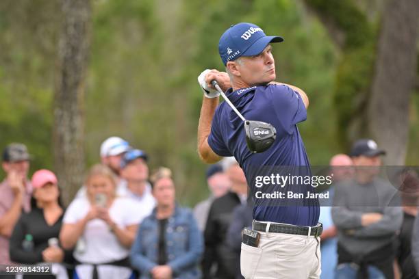 Kevin Streelman tees off on the ninth hole during the final round of THE PLAYERS Championship on THE PLAYERS Stadium Course at TPC Sawgrass on March...