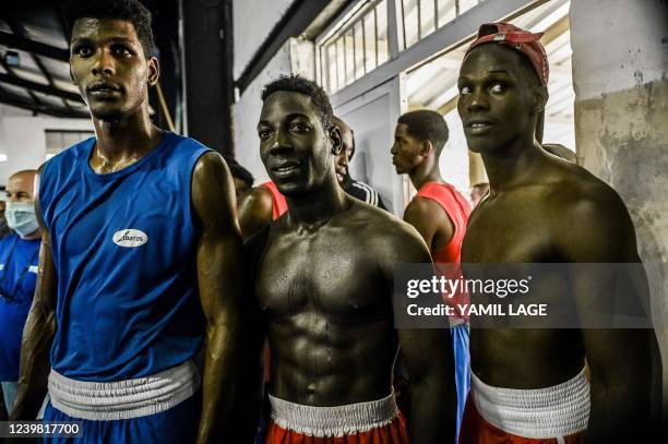 Cuban Boxing Robe National Boxing Team Photos and Premium High Res Pictures - Getty Images