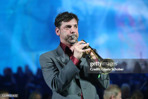 Erran Erran Baron Cohen Photos and Premium High Res Pictures - Getty Images