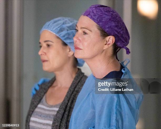 Put It to the Test Bailey is on edge when an accreditation council stops by Grey Sloan to review the residency program, while Richard sets an...