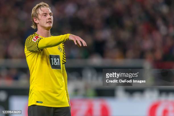 Julian Brandt of Borussia Dortmund celebrates after scoring his team's second goal during the Bundesliga match between VfB Stuttgart and Borussia...