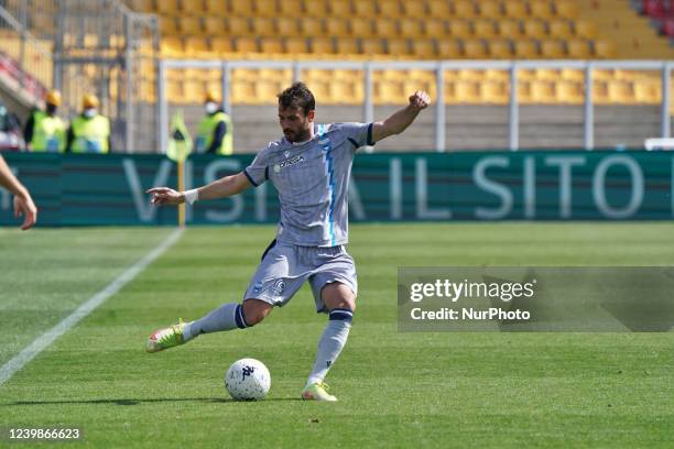 Alberto Almici during the Italian soccer Serie B match US Lecce vs SPAL on April 09, 2022 at the Stadio Via del Mare in Lecce, Italy