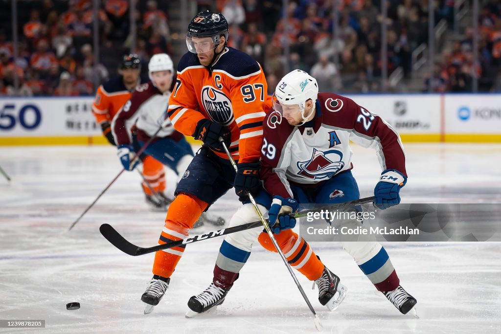 Colorado Avalanche v Edmonton Oilers