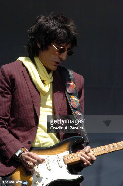 Ron Wood and The Rolling Stones perform during a press conference to announce "The Bigger Bang" world tour at the Julliard Music School May 10, 2005...