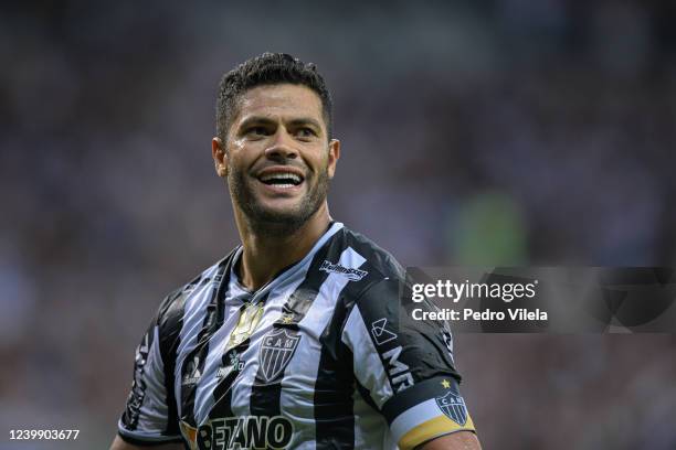 Hulk of Atletico Mineiro celebrates after scoring the second goal of his team during a match between Atletico Mineiro and Internacional as part of...