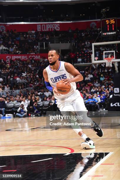 APRIl 10: Rodney Hood of the LA Clippers drives to the basket during the game against the Oklahoma City Thunder on April 10, 2022 at Crypto.Com Arena...