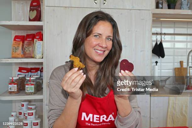 Dana Schweiger bakes dog biscuit with Mera petfood at Sturmfreie Bude on April 11, 2022 in Hamburg, Germany.