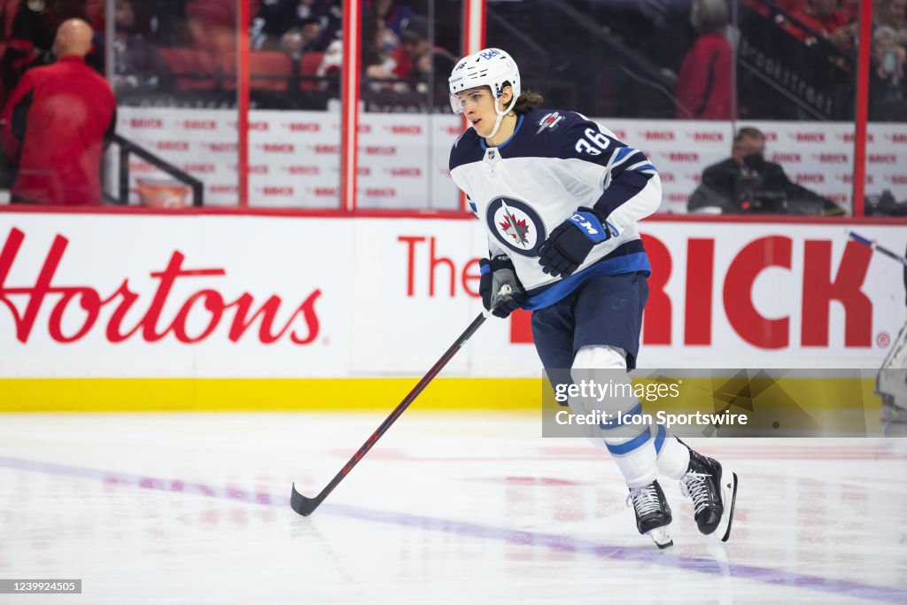 NHL: APR 10 Jets at Senators